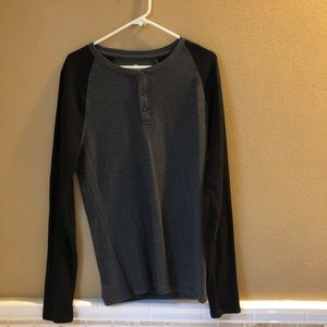 Men’s black and grey henley.